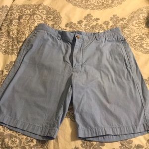 Vineyard vines light blue shorts
